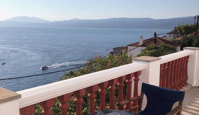 Villa Hydra Estrella