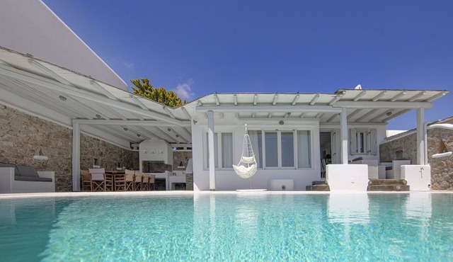 Villa in Mykonos with Sea View and Pool