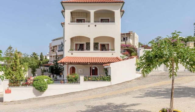 Villa in Rethymno with Pool & Jacuzzi