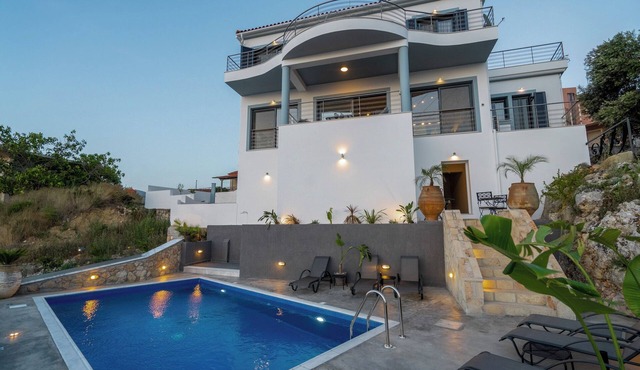 Villa Katia - Panoramic Sea View 4BR near Lassi