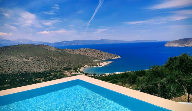 Villa 'Kefali' with Sea View, Wi-Fi and Air Conditioning