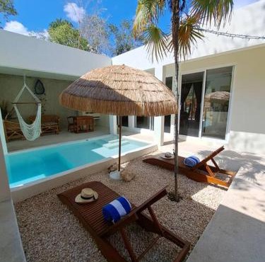 Villa Kuxtah, Beautiful bungalow with Private Pool