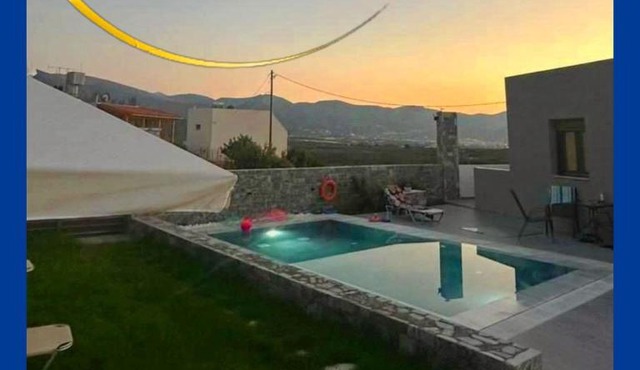 Villa Leandros Premium Suites