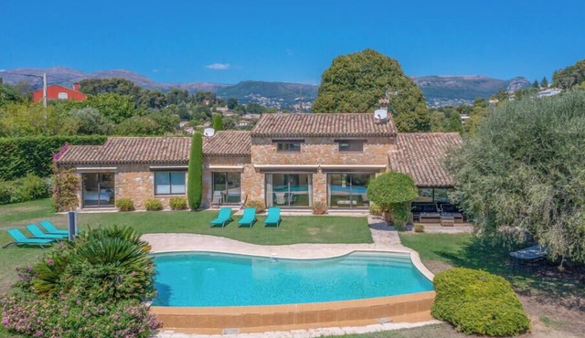 Villa "Les Lucioles
