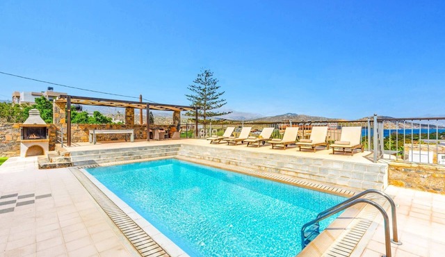 Villa Melia by Villa Plus