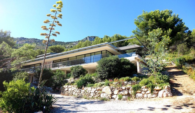 VILLA MITOYENNE DYONIS VI4231 By Riviera Holiday H