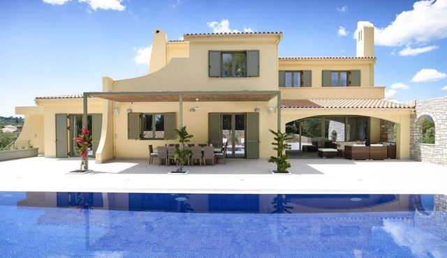 Villa Perious - Six Bedroom Villa, Sleeps 12