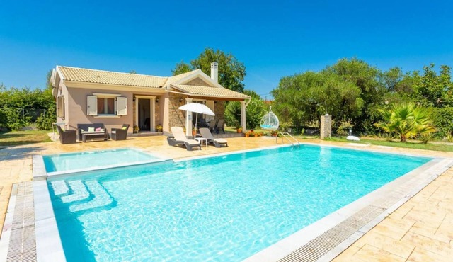 Villa Popi - Two Bedroom Villa, Sleeps 4