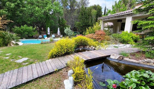 Villa Roquefavour proche Aix en Provence piscine p