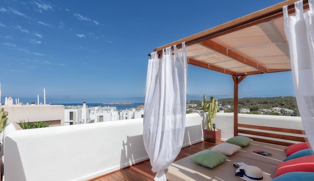 Villa Sea-Sunset view with pool in Cala Tarida.