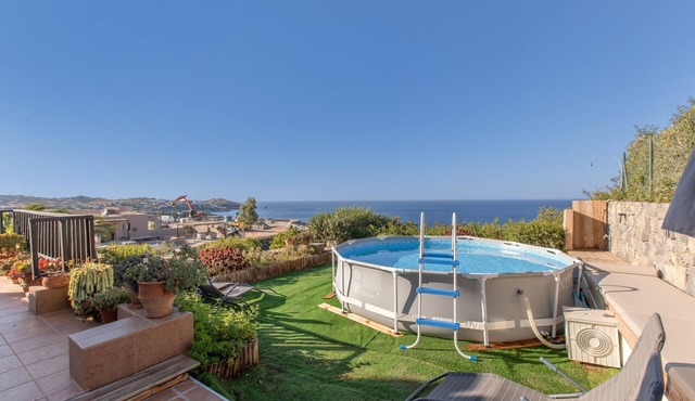 Villa 'Stella Ioannis' with Sea View, Wi-Fi and Air Conditioning