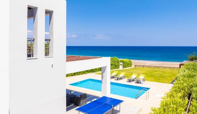 Villa Tsampikos - Three Bedroom Villa, Sleeps 6