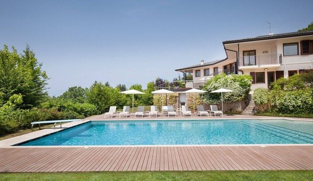 Villa Viù with Pool and Lake View