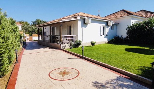 Villa Yakinthi