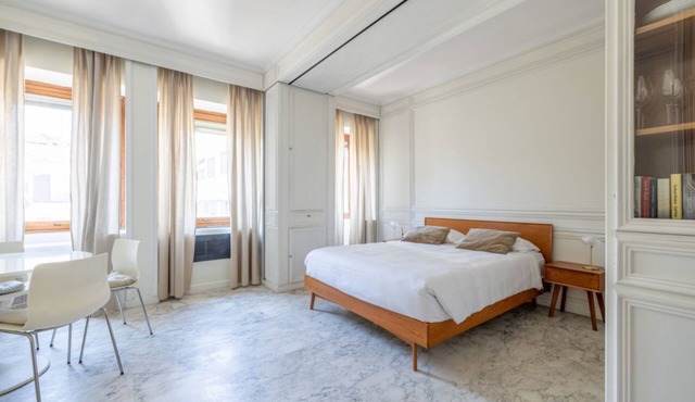 White Studio in Rome