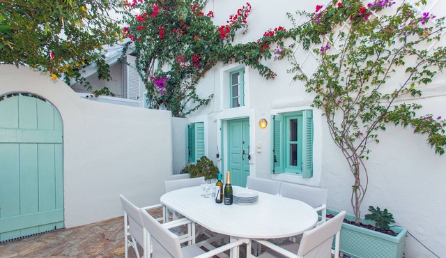 Wonderful island Villa, Private pool, Sea views