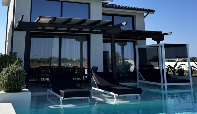 ZOSANA Villa