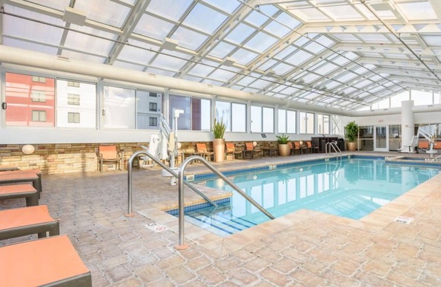 109 m² Condo ∙ 2 bedrooms ∙ 6 guests