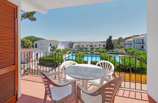 M-1 Sea view apartament