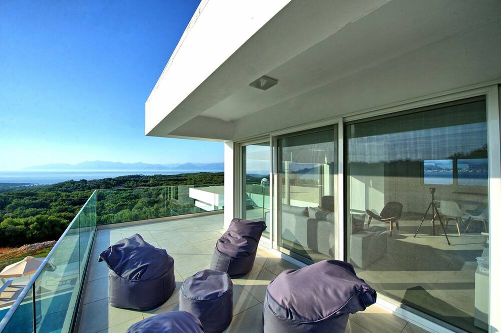 Agios Spyridon Corfu Villa | Villa Athena - Luxury Villa by the Sea with swimming pool on Corfu Island, Greece