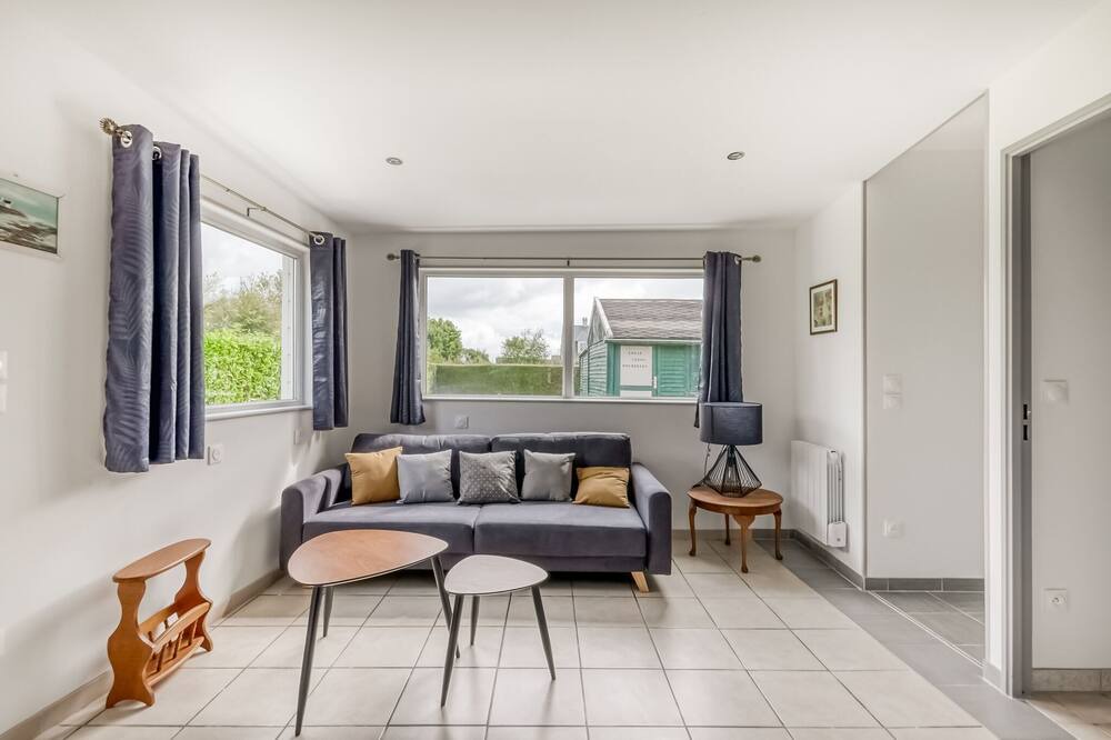 Photo of Livingroom in Tracy-sur-Mer