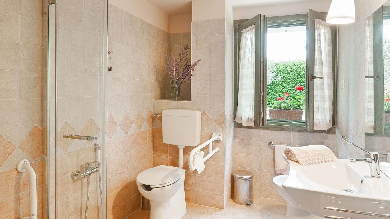 Photo of Bathroom in Santigaro