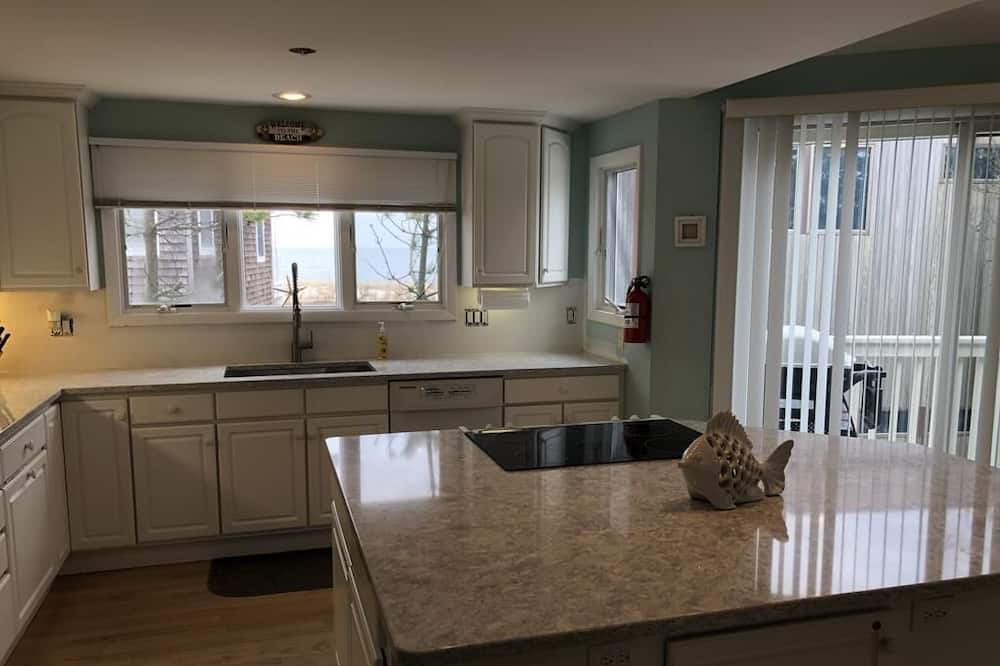 Photo of Kitchen in Harvey Cedars