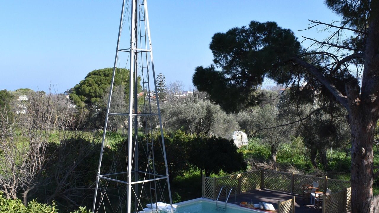 Photo of Outdoor in Ixia