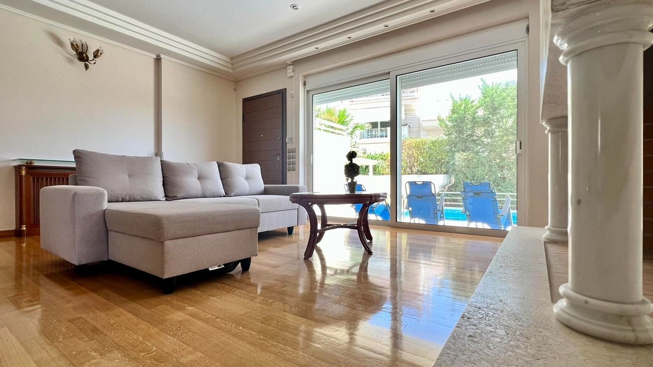 Photo of Livingroom in Voula