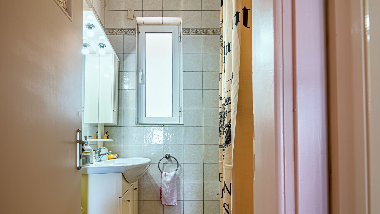 Photo of Bathroom in Katakali