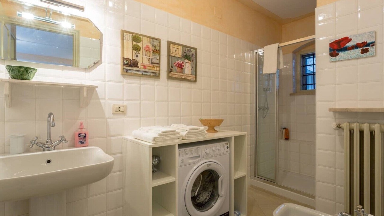 Photo of Bathroom in Torri del Benaco