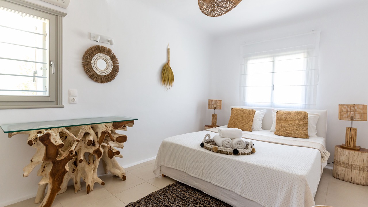 Photo of Bedroom in Platis Gialos