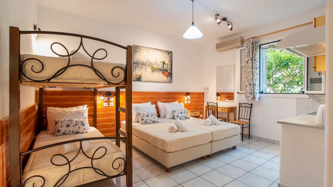 Photo of Bedroom in Parikia