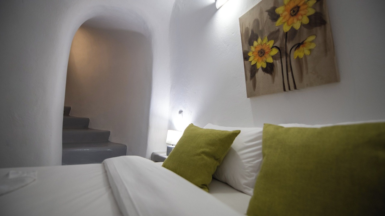 Photo of Bedroom in Oia