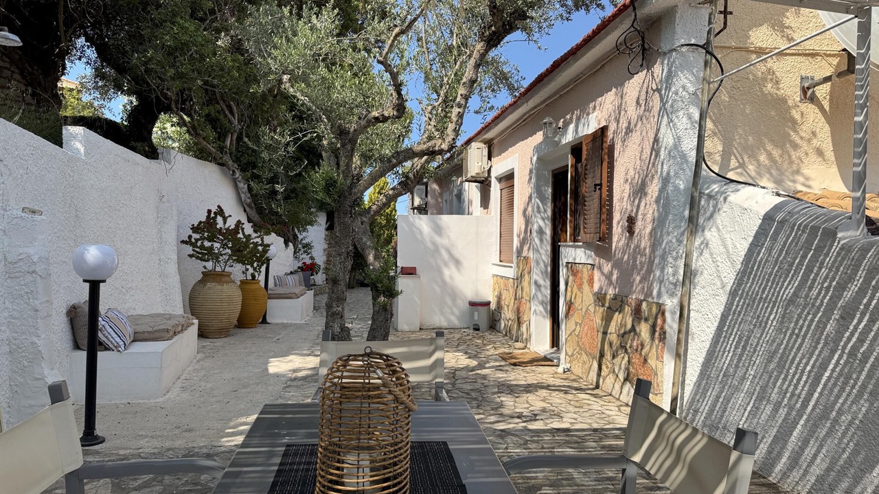 Photo of Outdoor in Kompi