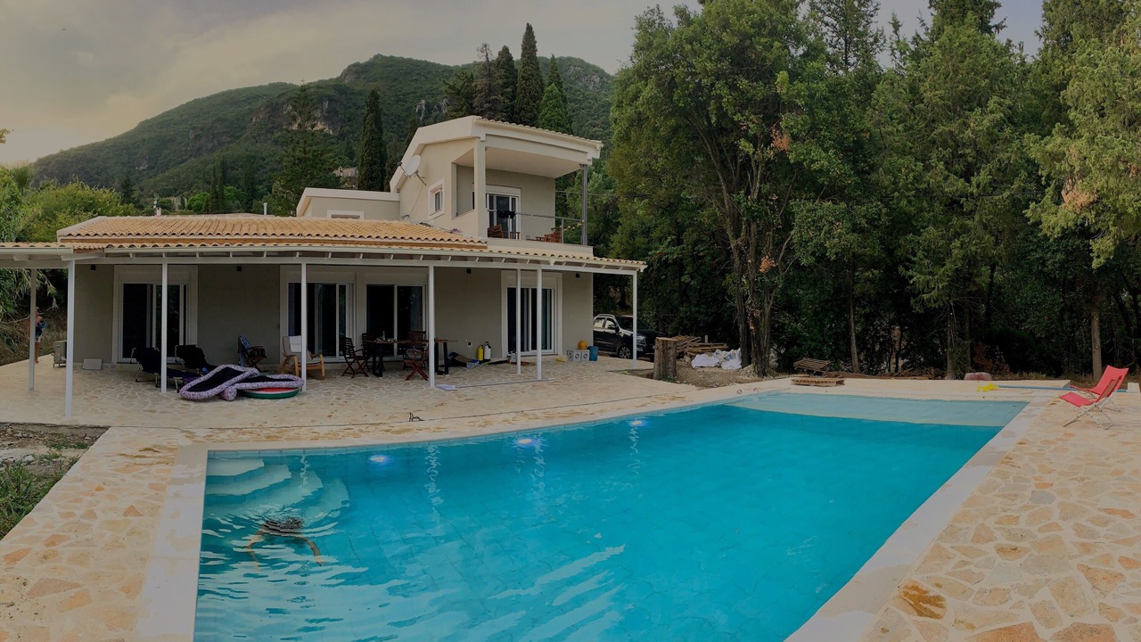 Photo of Outdoor in Petaleia