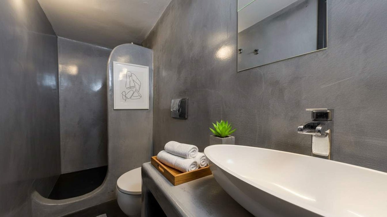Photo of Bathroom in Emporio