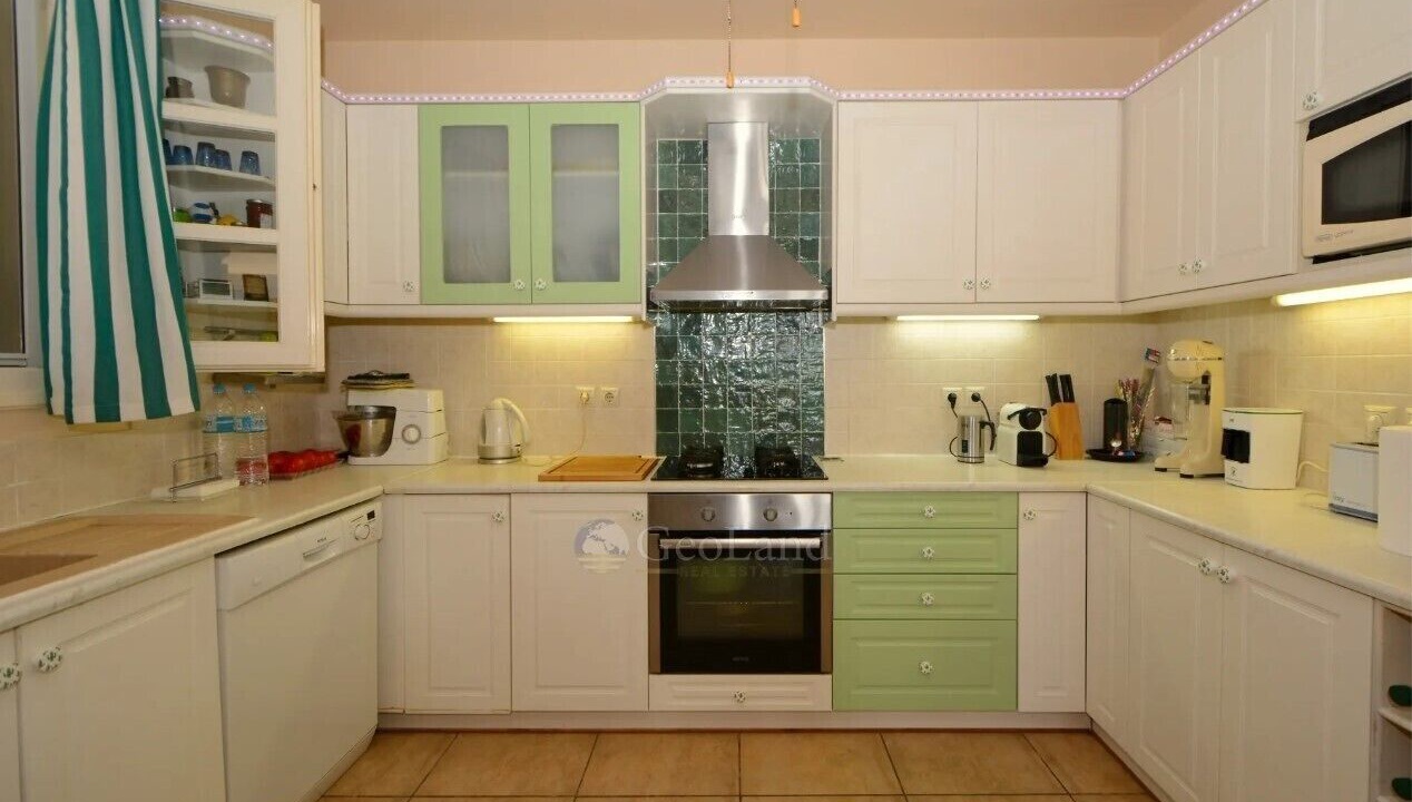Photo of Kitchen in Agios Emilianos