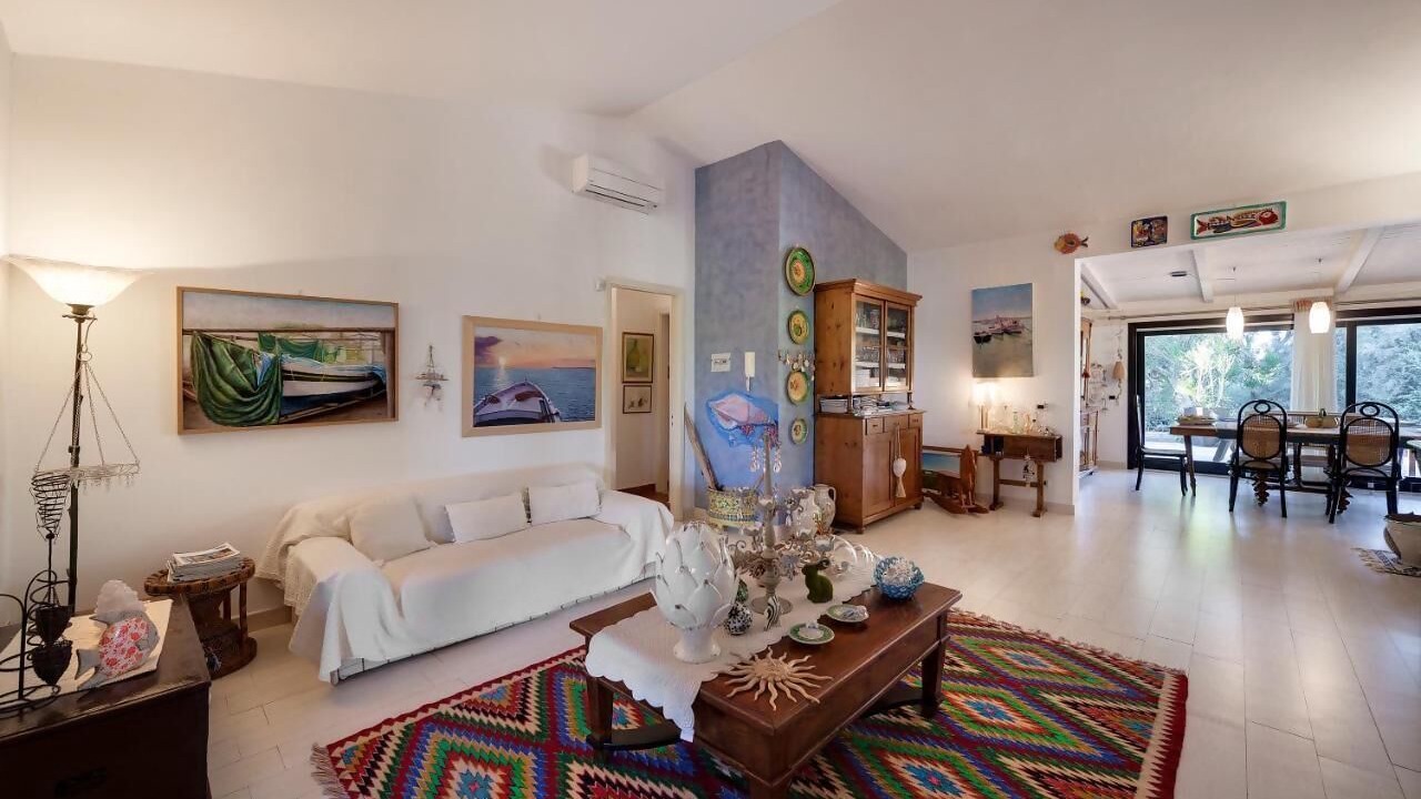 Photo of Livingroom in Caucana-finaiti-casuzze-finaiti Nord