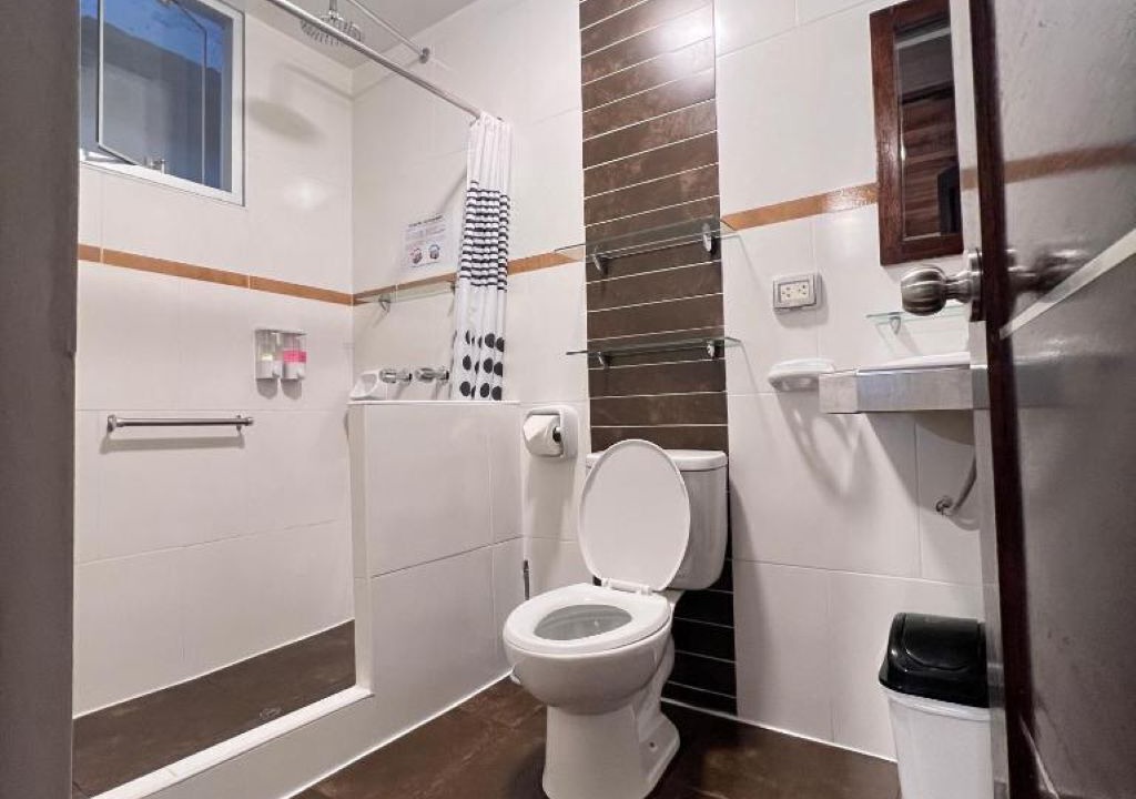 Photo of Bathroom in Ollantaytambo