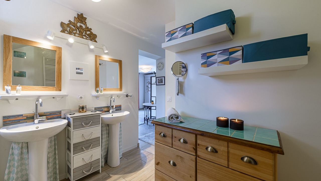Photo of Bathroom in Saint-Jorioz