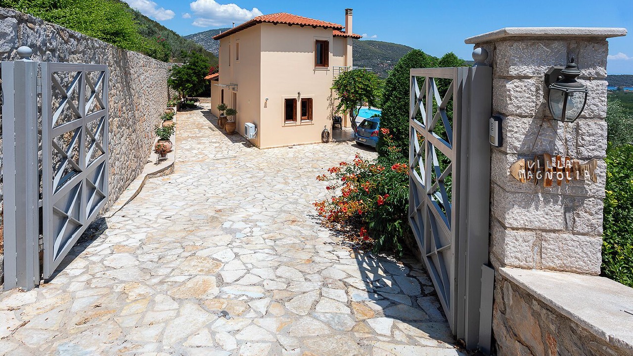 Photo of Outdoor in Melissopetra