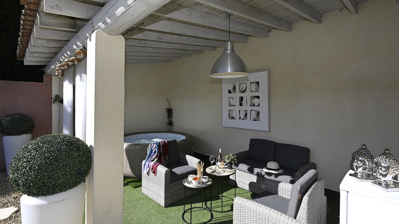 Photo of Patio Balcony in Sorgues