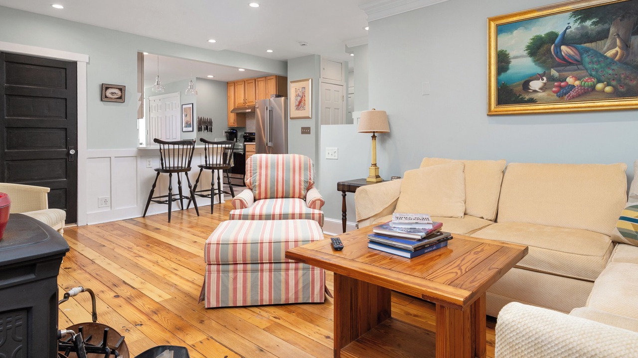 Photo of Livingroom in North Beach
