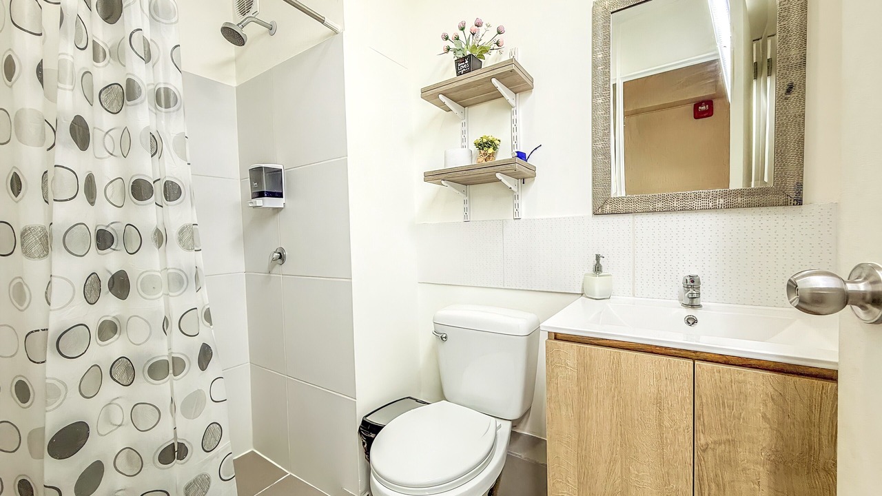Photo of Bathroom in La Perla