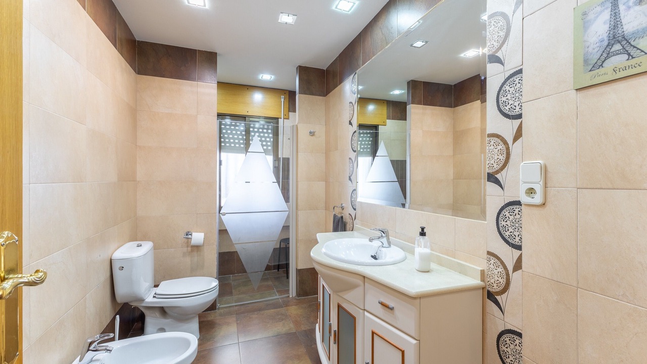 Photo of Bathroom in Mascaraque