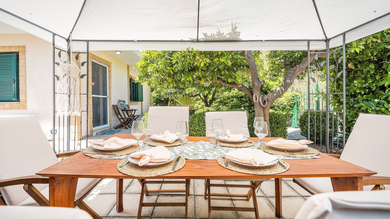 Photo of Outdoor in Salakos