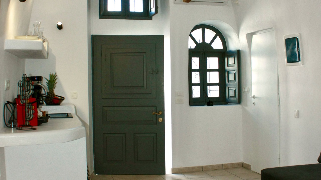 Photo of Others in Fira
