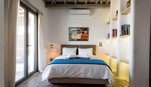 Luxury Studio Suite, Pool Access, Sea View