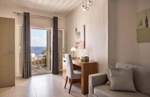 Chrisopigi House | Selana Suites